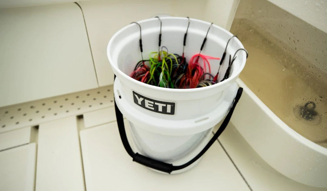 Camp Kitchen Yeti LoadOut 5 Gallon Bucket 13 Camp Kitchen Yeti LoadOut 5 Gallon Bucket