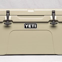 YETI Tundra 45 16 YETI Tundra 45