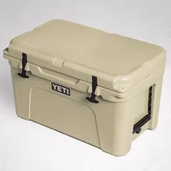 YETI Tundra 45 17 YETI Tundra 45